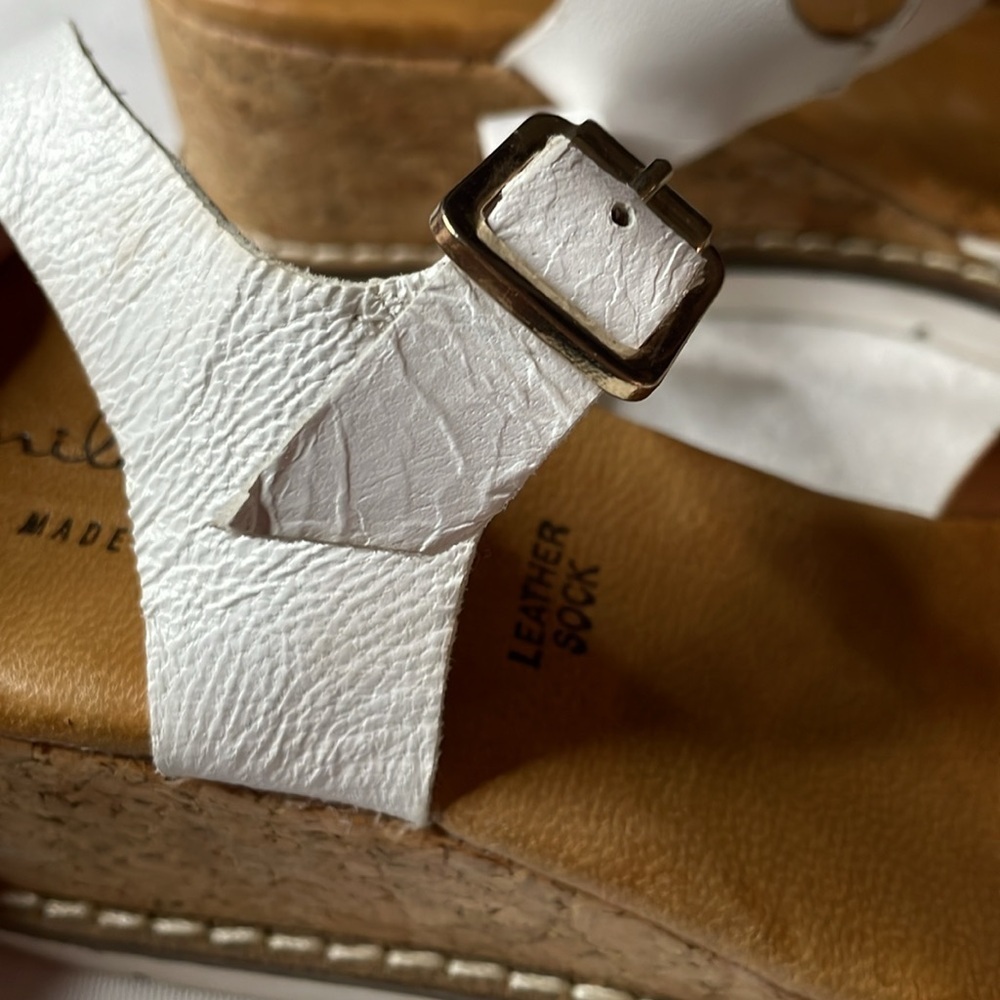 Women’s Mila Paoli Sandals - Picture 4 of 8
